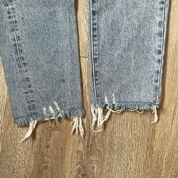 Levi's Womens Wedgie Jeans High Rise Ankle Length Fray Raw Hem Size 31 blue - Picture 6 of 8